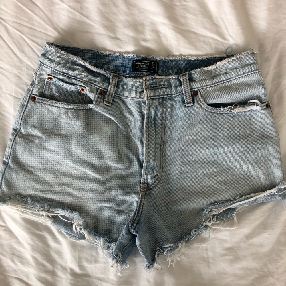Light wash high-rise denim shorts